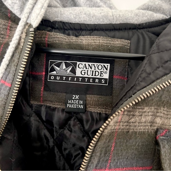 Canyon Guide Outfitters Hooded Flannel Shirt Jacket - Picture 5 of 5